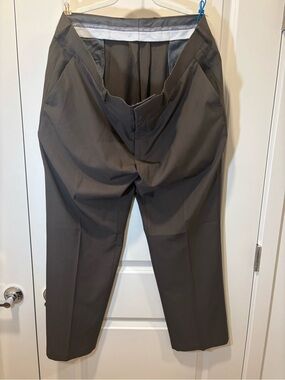 Haggar Men's Dress Pants in Charcoal Gray